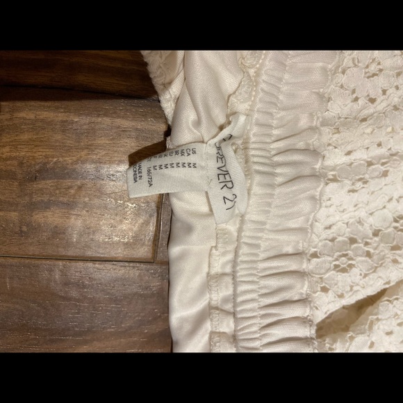 Forever 21 Shorts - Picture 3 of 4